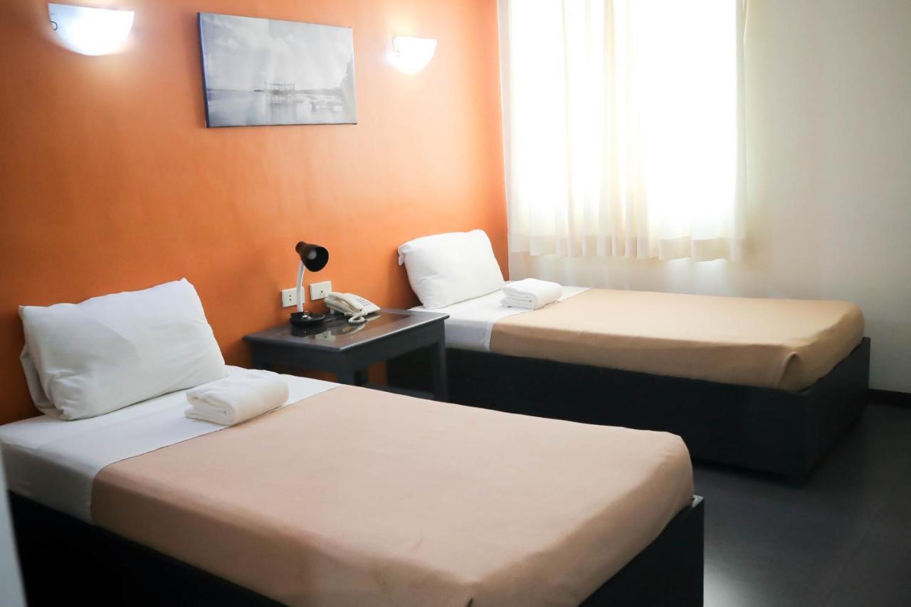 Ialodge Ormoc City Exterior foto